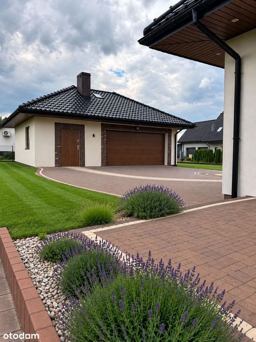Dom 147m2 +duży garaż 90m2 5 pokoi blisko Konina