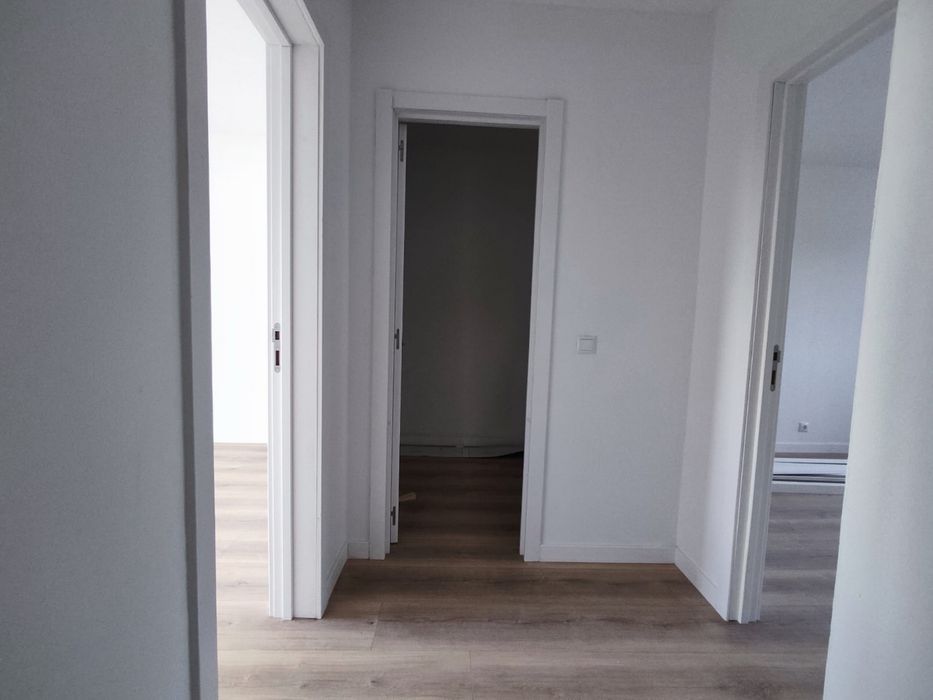 Arrendamento T2 remodelado cidade Sol