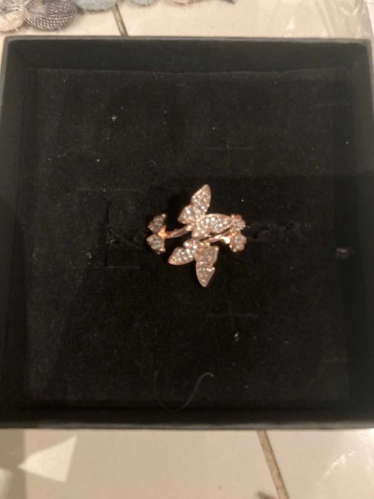 Anel Dalmory Xanthe . Asas de borboleta