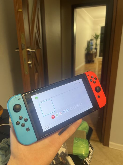 Nintendo switch v2 niebieski/czerwony +dock