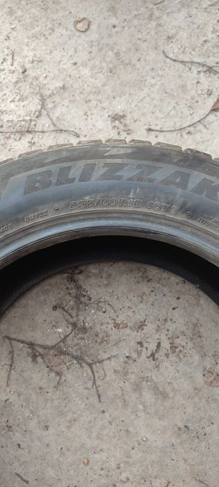 Продам шини R 18