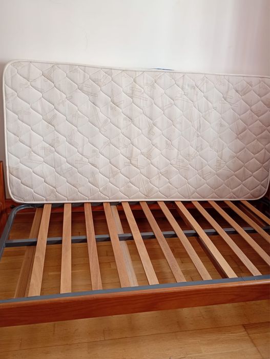 Cama de solteiro
