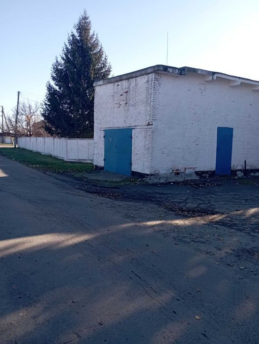 Продається комерційне приміщення с.Білозіря  вул .Стрижаченка буд.64.