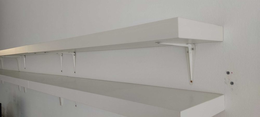 Prateleiras IKea Lack