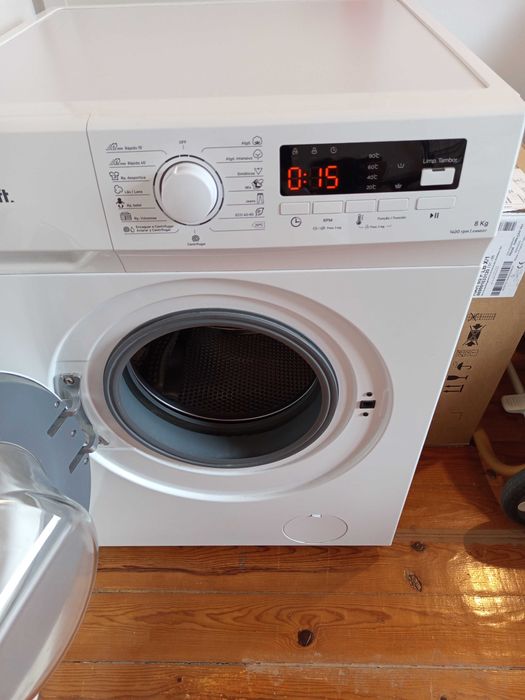 Vendo máquina de lavar roupa 8kg kunft, perfeito estado.