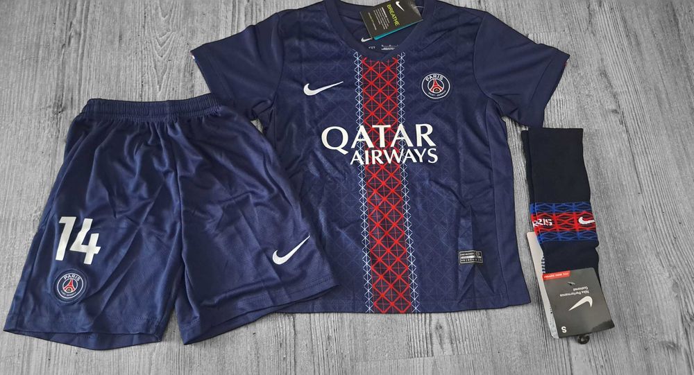 Strój PSG Doue Piłkarski Komplet Dziecięcy PSG D.Doué Duży wybór