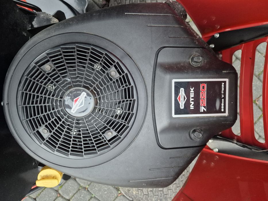 Traktorek Kosiarka Simplicity Regent V-Tvin 22Hp  Briggs Stratton
