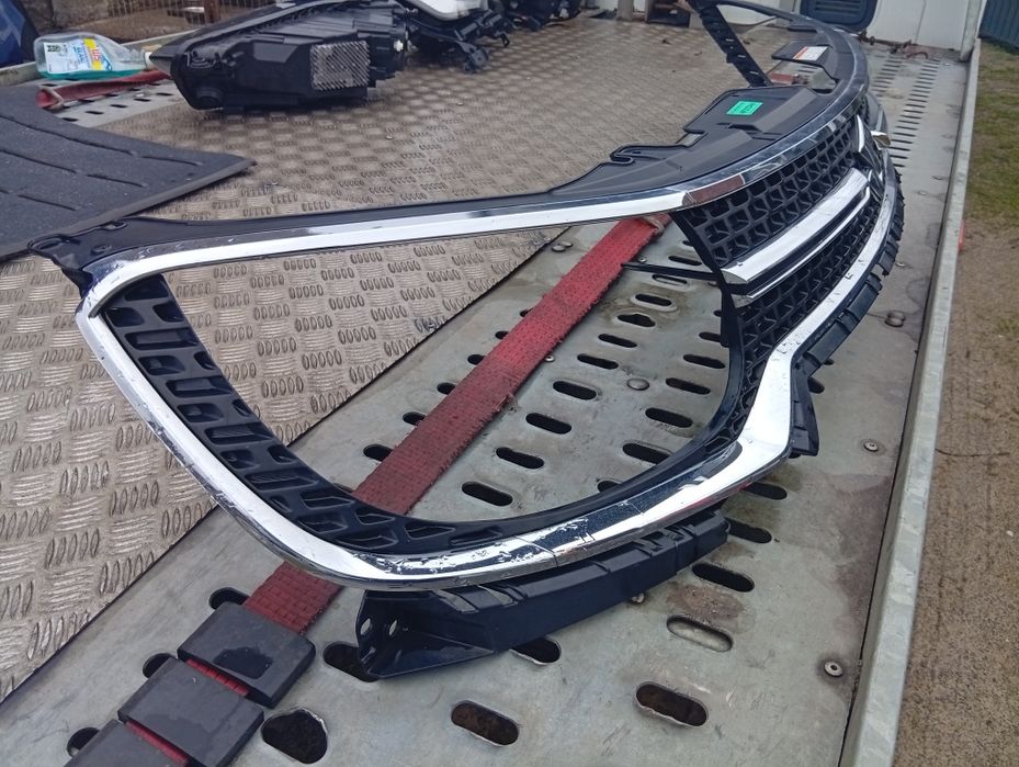 Atrapa Grill Suzuki Ignis III