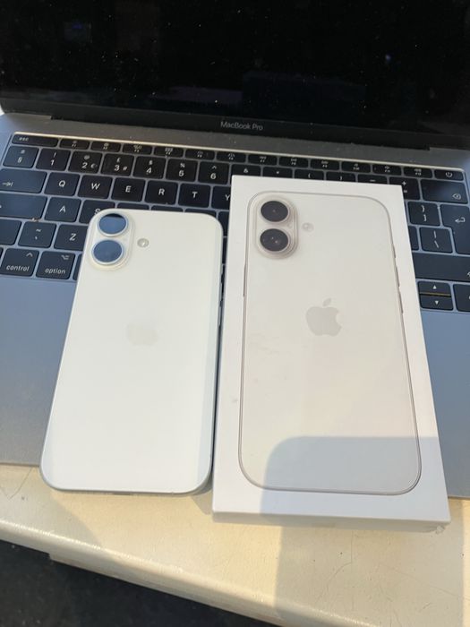 Apple iphone 16 128Gb White Фізична сім