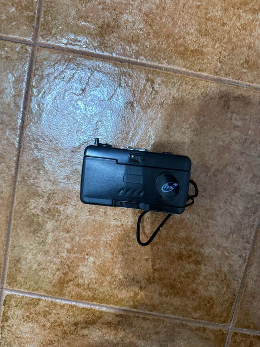 Máquina fotográfica antiga de rolo