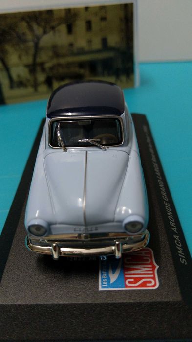 Simca Aronde Grand Large (1956) - Miniatura IXO/Altaya à escala 1/43