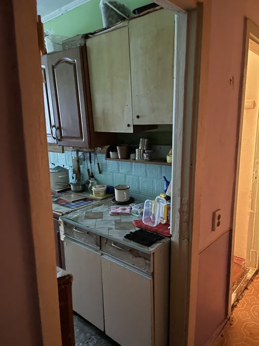 Кімната в гуртожитку не подалік макдоналдс