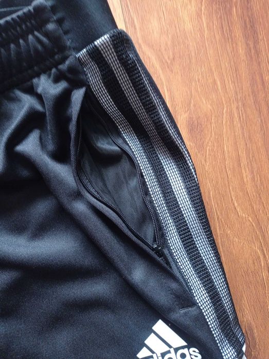 Adidas spodnie damskie M