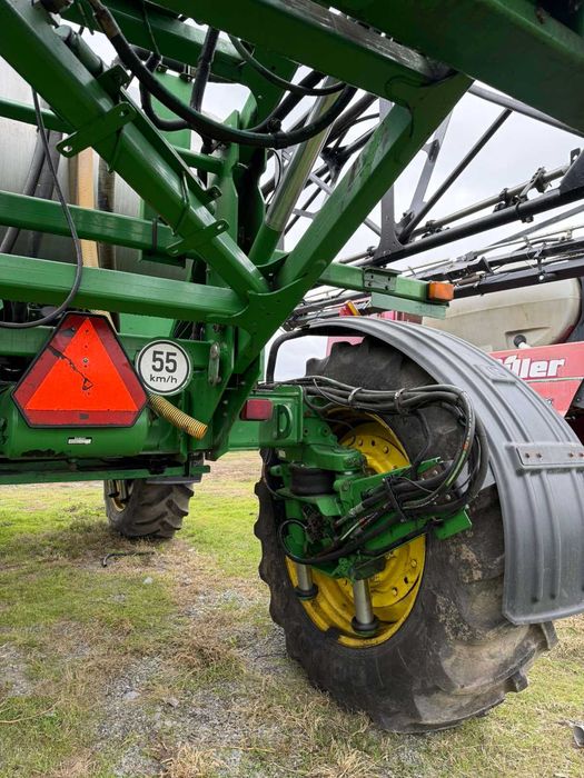 Обприскувач John Deere 4930