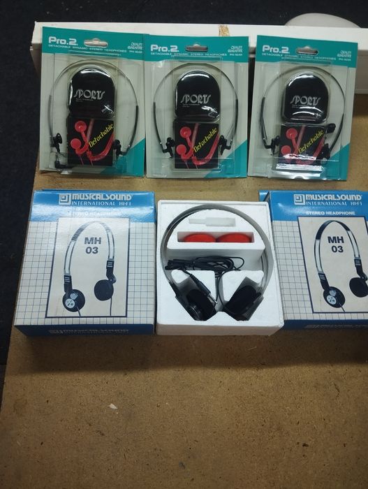 Lote de 20 + 15 headphones