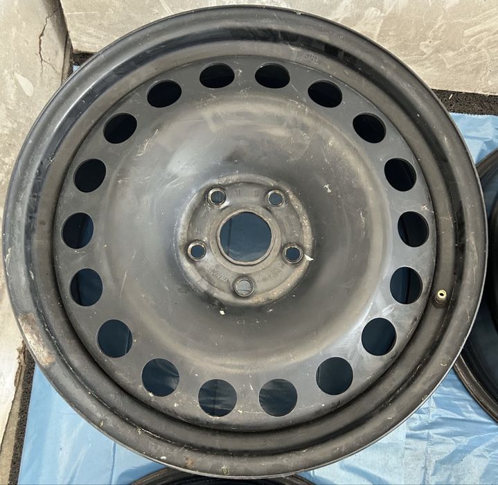 Felgi stalowe Volkswagen R 18 5x112 otwór 57,1 Oryginał Bardzo Ładne