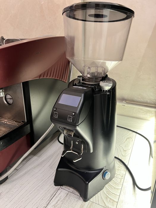 Професійна кавомашина+кавомолка