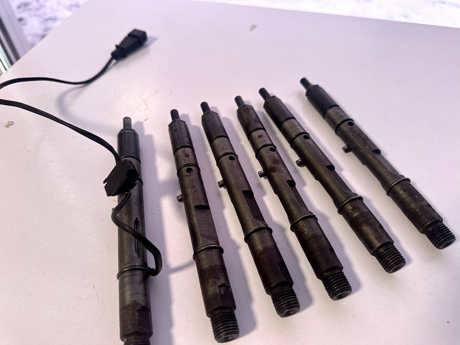 Продам Комплект Фосунок Audi 2.5 Код 059130201B