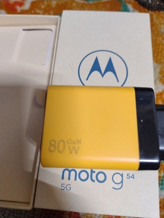 Быстрая зарядка 25,33,80.ват Ган ват, состояние новое