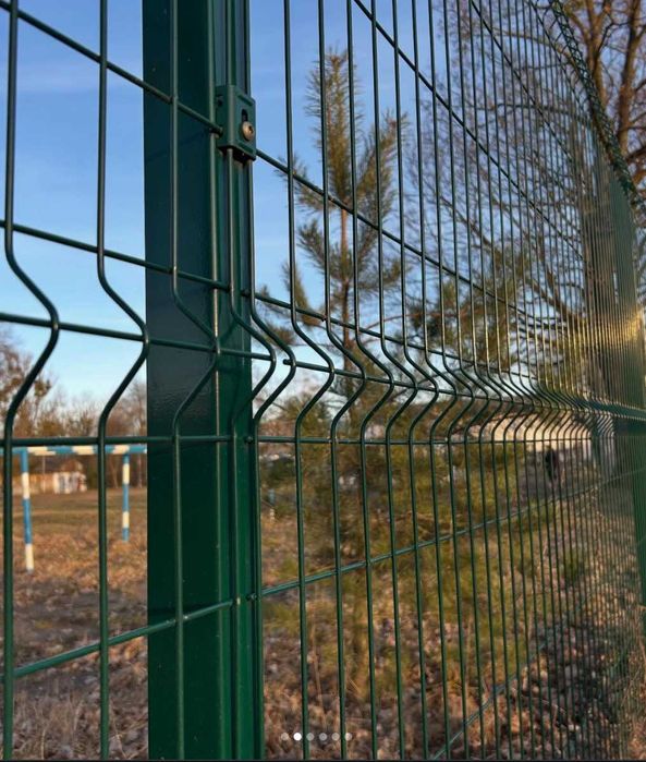 Огорожа 1.7 м: 3D секції + стовпи + кріплення є різні висоти