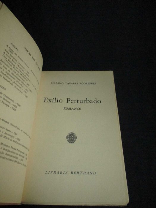 Livro Exílio perturbado Urbano Tavares Rodrigues 1ª edição