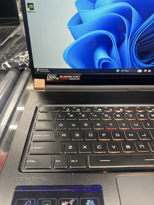 Мощный игровой ноутбук с огромным экраном Msi nvidia 8гб