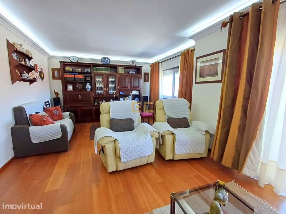 Apartamento T3 com garagem, para venda na Figueira da Foz!