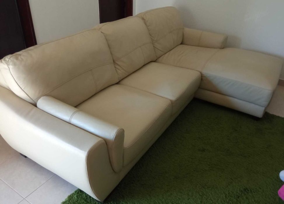 Sofá 3 Lugares com Chaise Longue