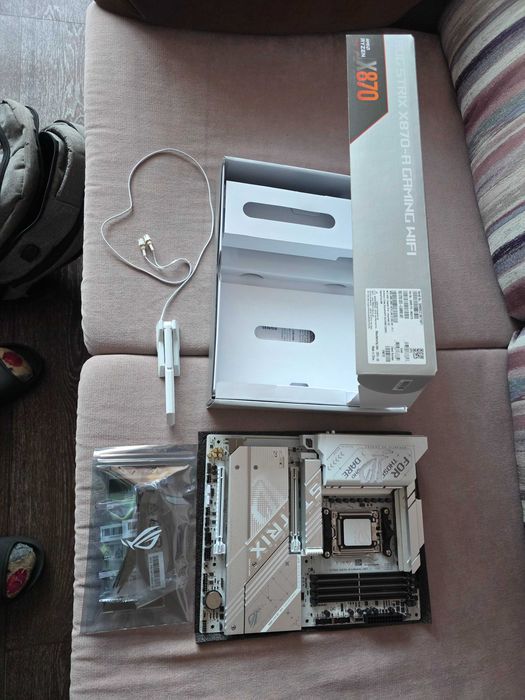 Материнская плата Asus ROG STRIX X870-A GAMING WIFI (sAM5, AMD X870)