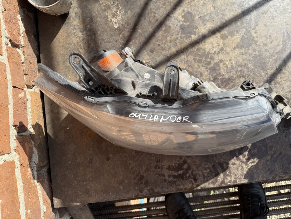 Фара фари передні Mitsubishi Outlander 13-15 лінзовані