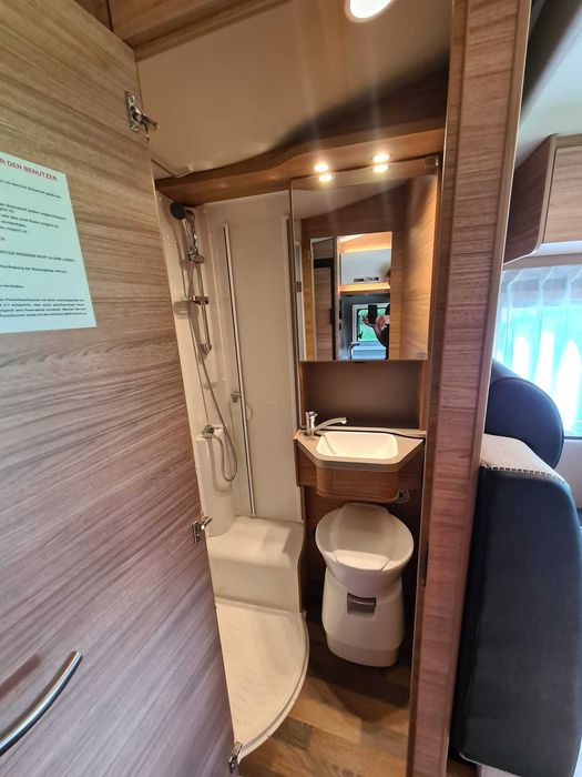 Wynajem kamper półintegra Weinsberg Pepper 640