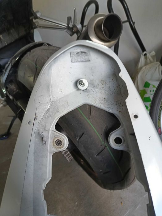 Zadupek ogon owiewka tył Suzuki Gsx-r gsxr K4/K5
