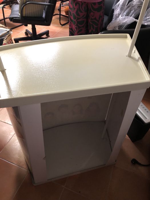 Balcão Expositor com mala de transporte