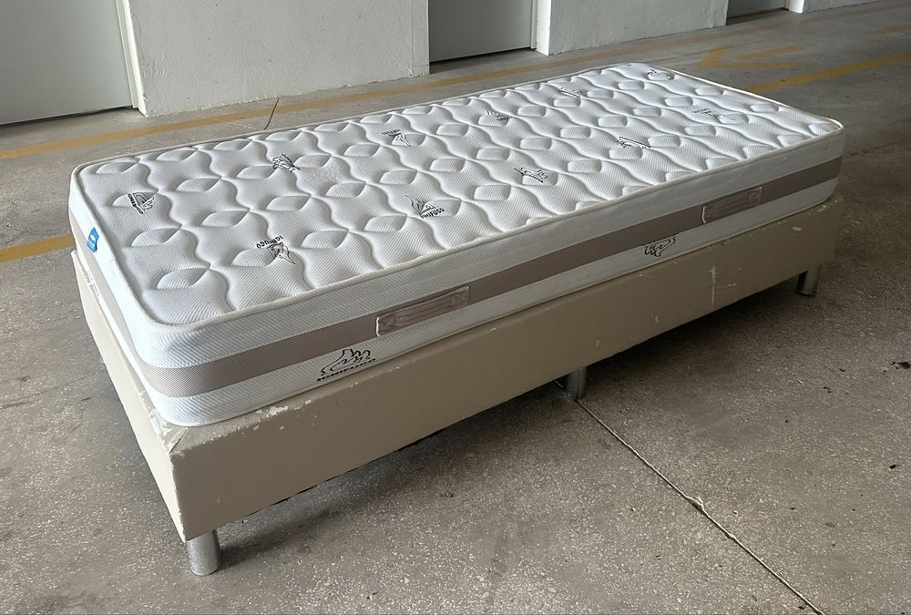Vendo colchao 90x200 com base