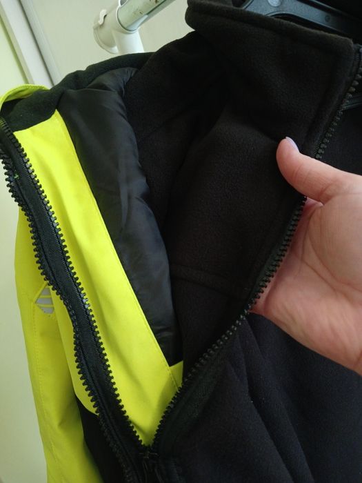 Чоловіча брендова салатова лижна куртка