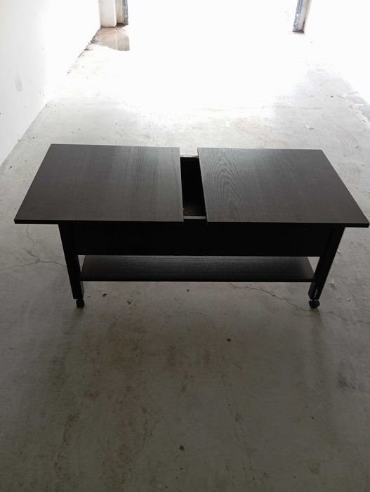 Mesa de centro com arrumação64585060948609120