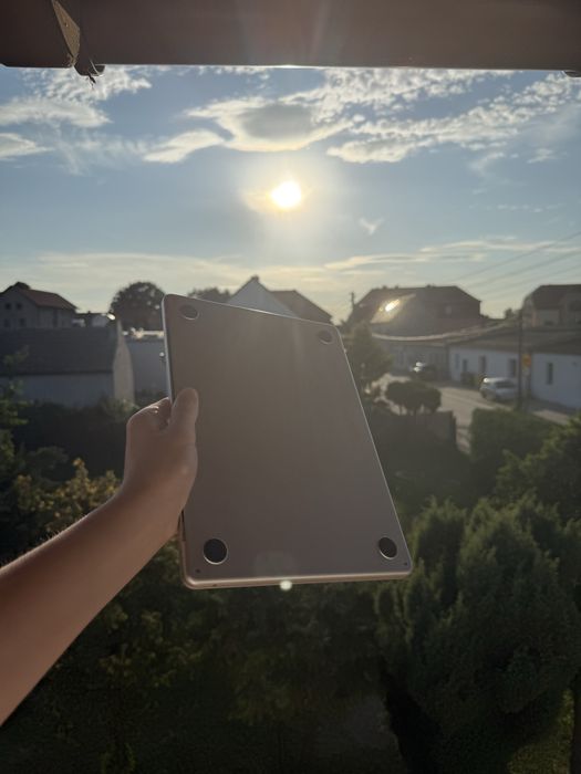Apple MacBook Air M3 Stan Bardzo Dobry