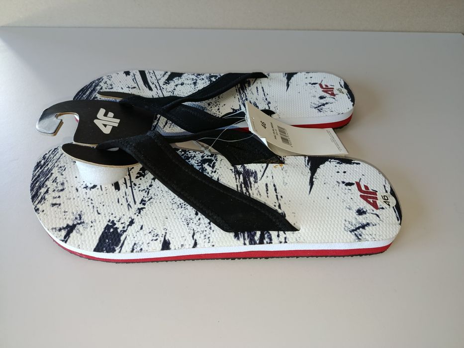 Klapki japonki męskie 4F nr 46--30.5 cm