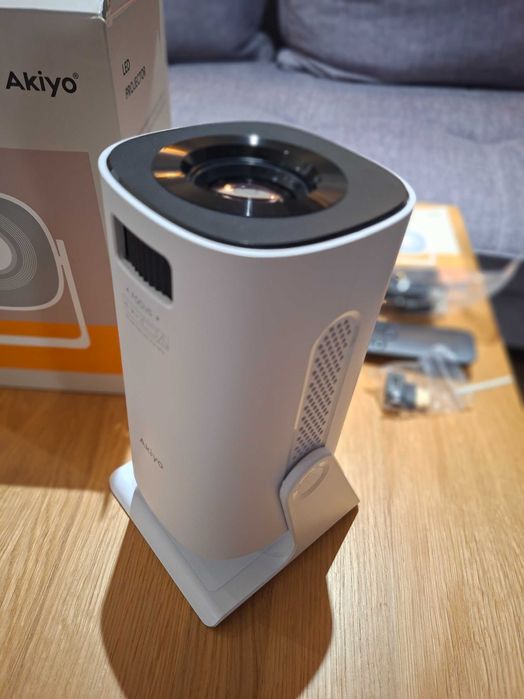 AKIYO O1 – Projektor LED Full HD 1080p | 200 ANSI | Bluetooth