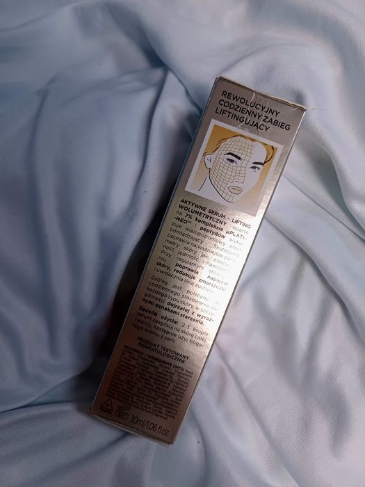 Aktywne serum lifting wolumetryczny Eveline