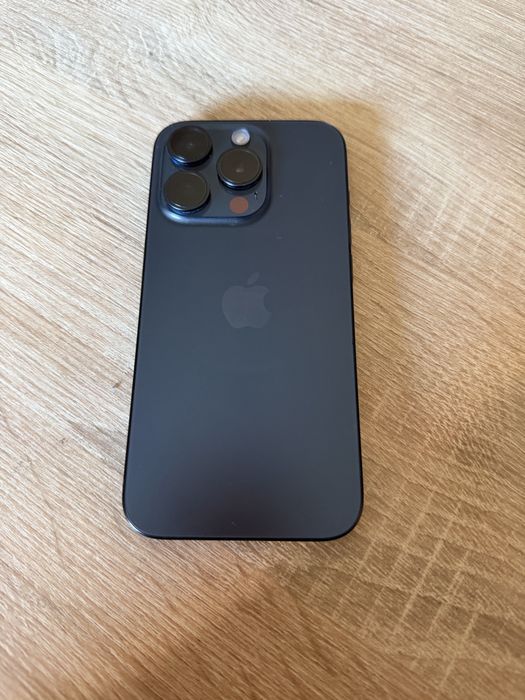 Apple iPhone 15 Pro 256 gb bardzo ladny