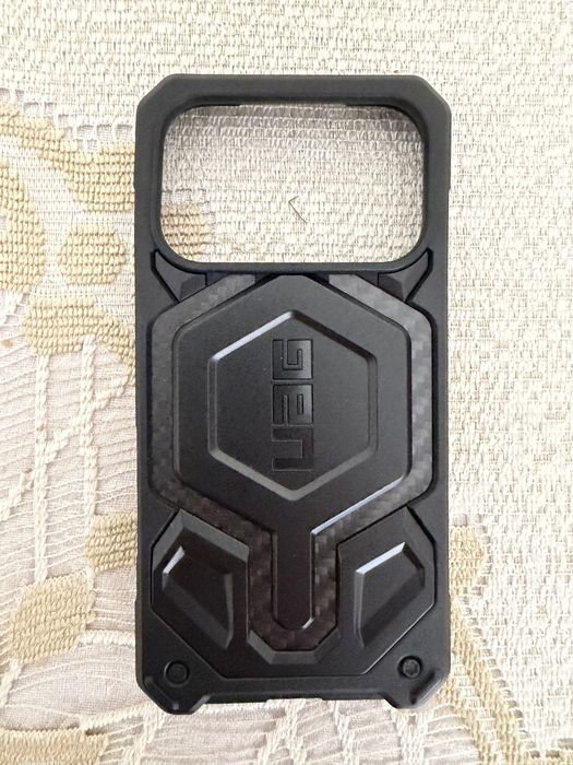 Чехол оригинал UAG Monarch для iPhone 17 Pro