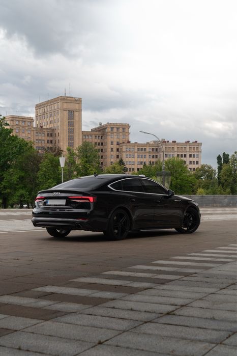 Audi A5 Sportback 2019 VIN WAUENCF51KA044143 фото оголошення 3 з 8