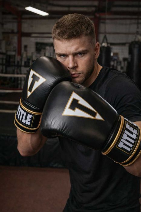 Боксерские перчатки TITLE Boxeo Mexican Leather Training Gloves Quatro