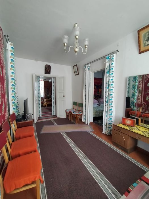 Продається гарний будинок в Садках.