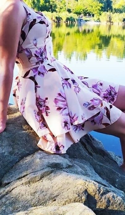 Сукня легка на літо