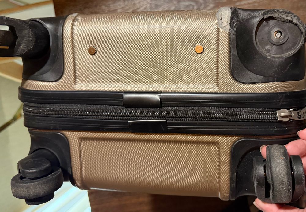 Валіза FIY розмір ручної поклажі