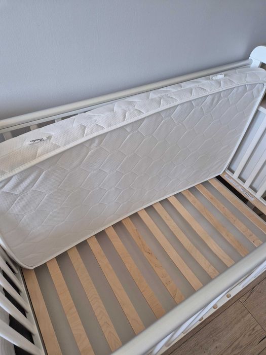 Łóżeczko niemowlęce Woodies + szuflada + materac + gratisy