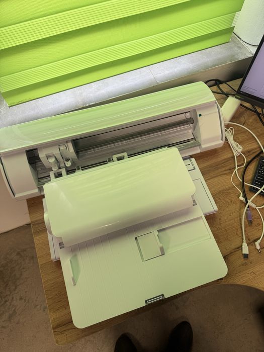 silhouette cameo 5 plus + автоподавач