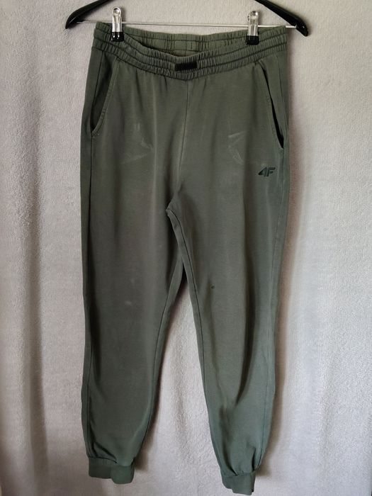 4F spodnie khaki rozm 158